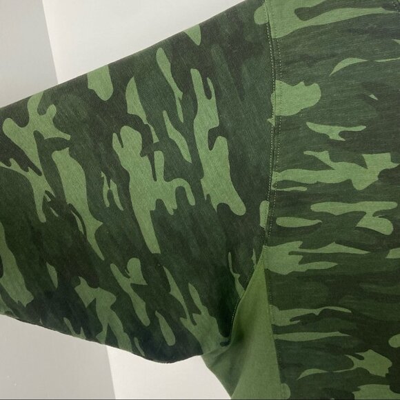 Good American Green Camo Sweatshirt Size XL Camouflage Revolve Boxy Athletic Top - Picture 8 of 12